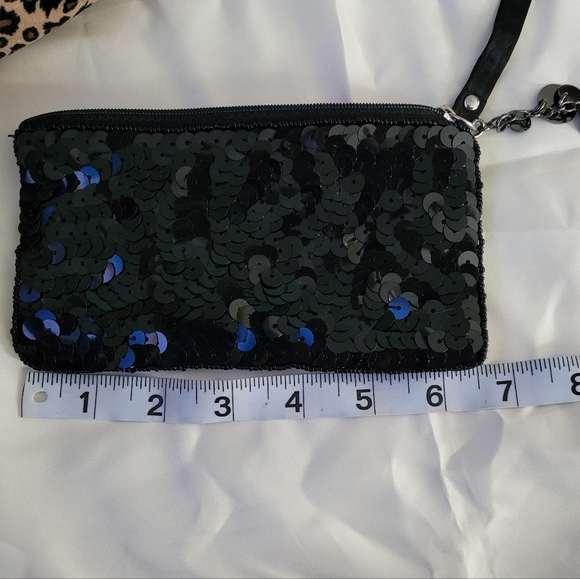 Sequined wristlet Old Navy Euc - Picture 3 of 8